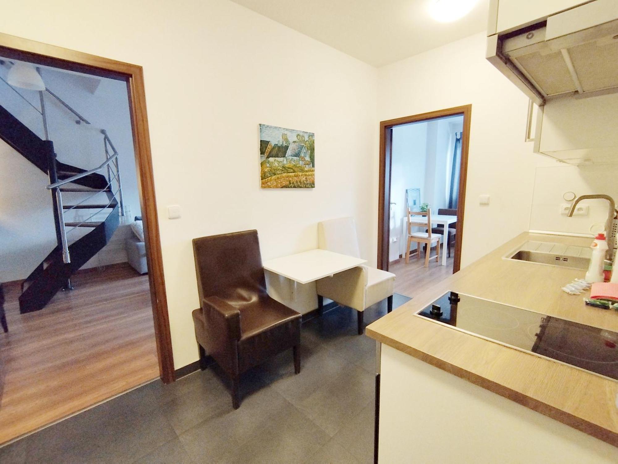 Cozy Rooftop With Balcony Прага Екстериор снимка