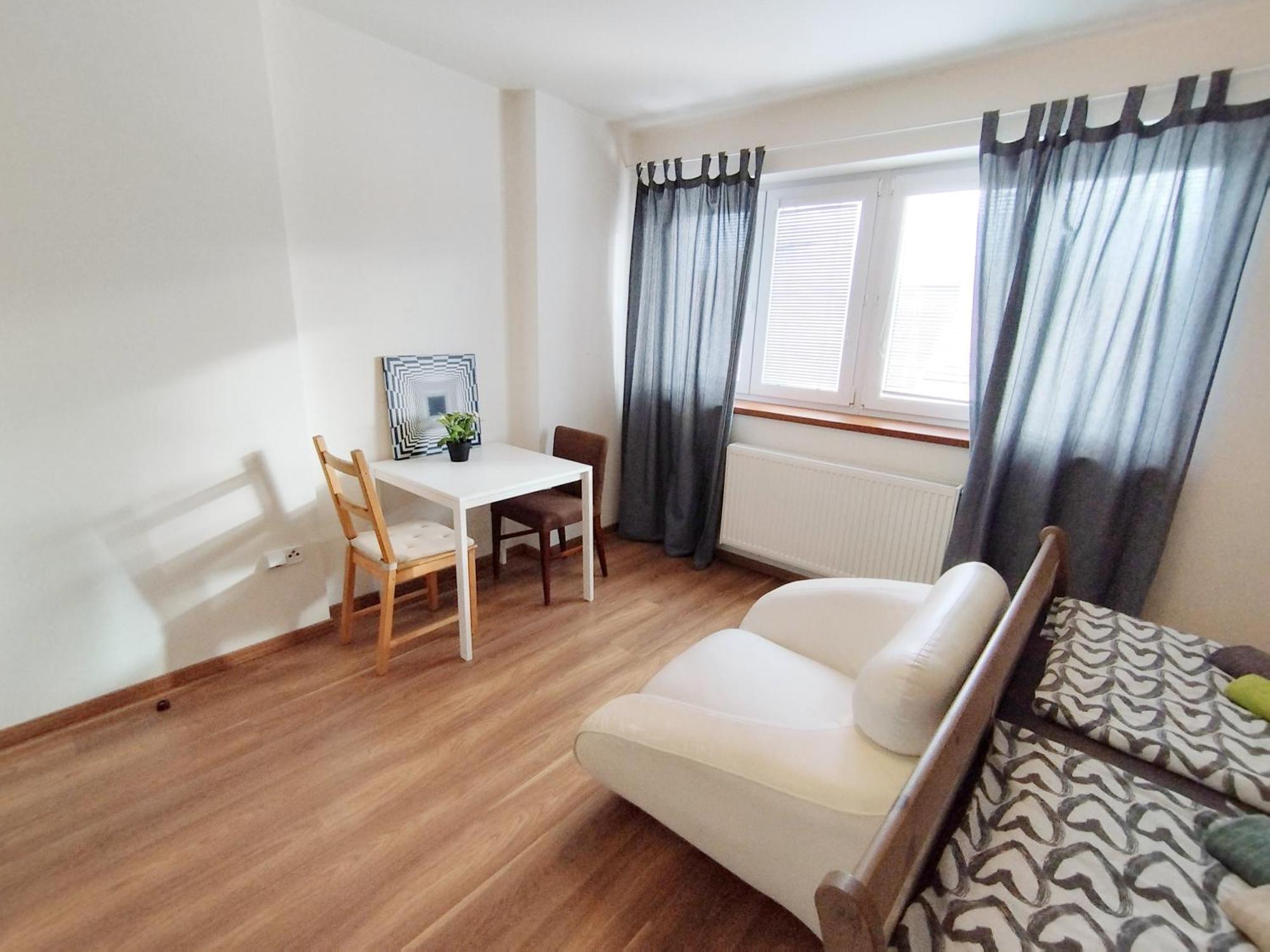 Cozy Rooftop With Balcony Прага Екстериор снимка